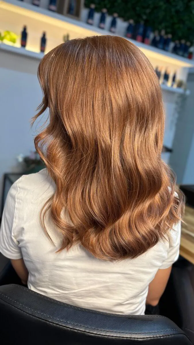 Cobre luminoso, trabajo de Glow Up Studio