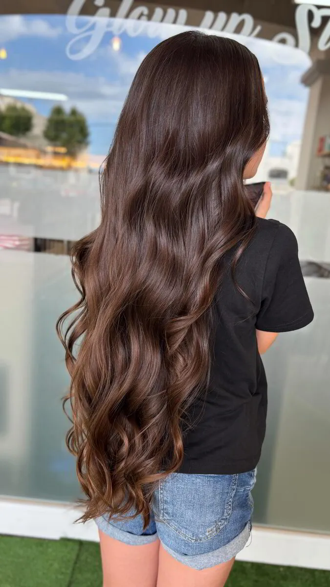 Ondas chocolate, trabajo de Glow Up Studio